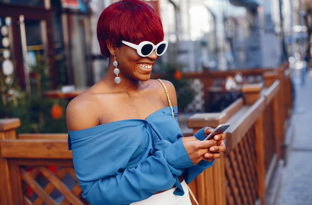 The benefits of working with a professional fashion designer